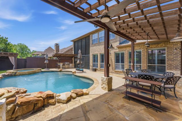 14 Ramey Heights Court, The Woodlands, TX 77381