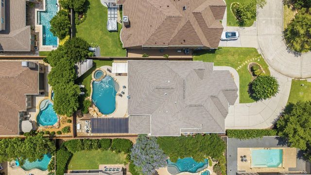 14 Ramey Heights Court, The Woodlands, TX 77381