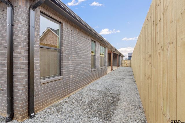 323 Mac Circle, Bullard, TX 75757