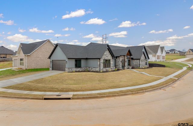 323 Mac Circle, Bullard, TX 75757