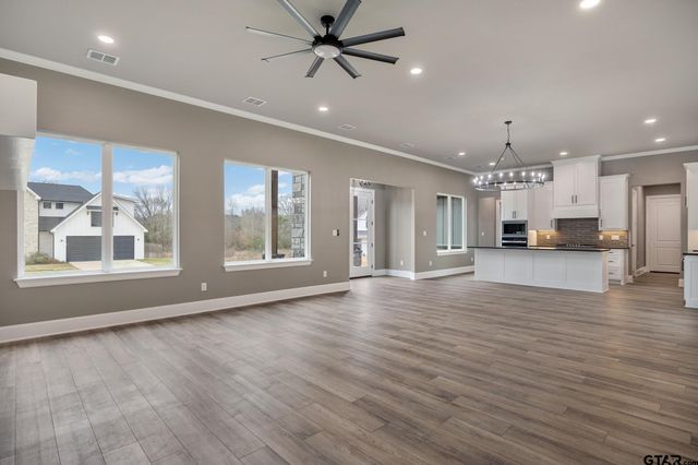 323 Mac Circle, Bullard, TX 75757