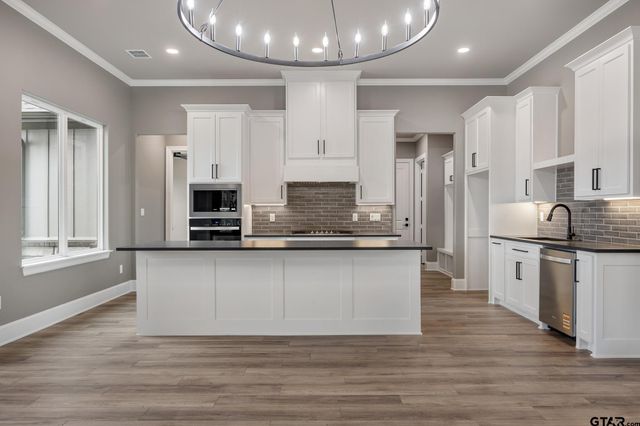 323 Mac Circle, Bullard, TX 75757