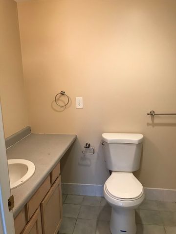 96 Main Street A11, Foxboro, MA 02035