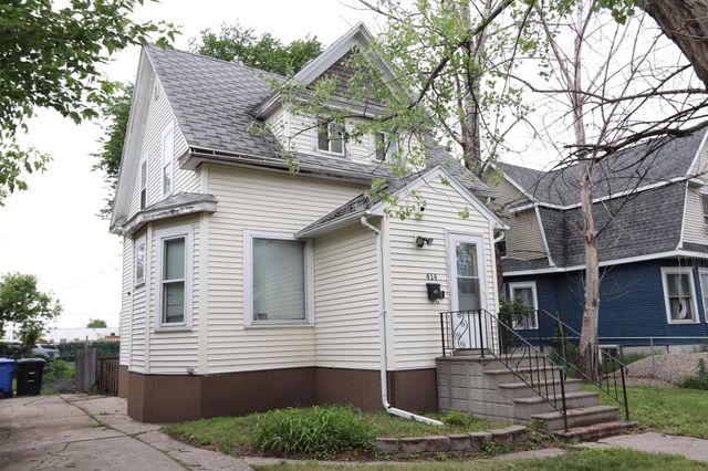 414 12th Street N, Fargo, ND 58102