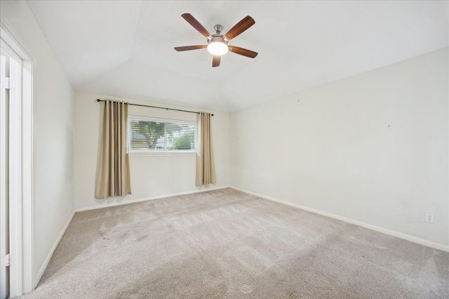 10638 Bob White Drive, Houston, TX 77096