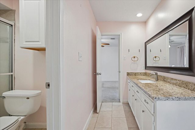 10638 Bob White Drive, Houston, TX 77096