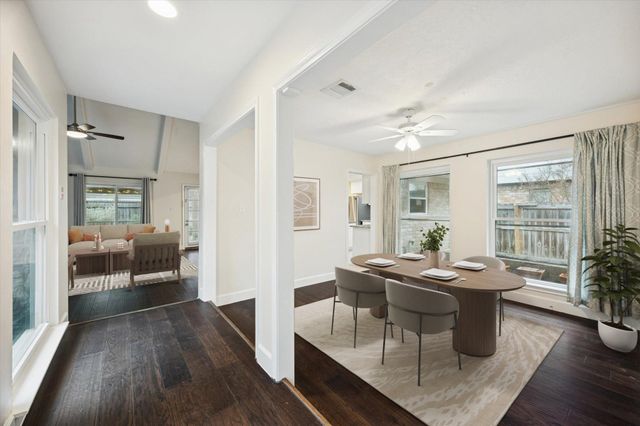 10638 Bob White Drive, Houston, TX 77096