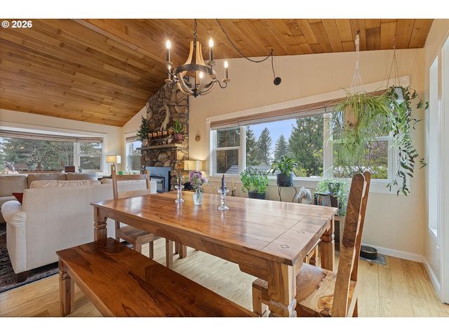 9600 Se TOWER Dr, Damascus, OR 97089