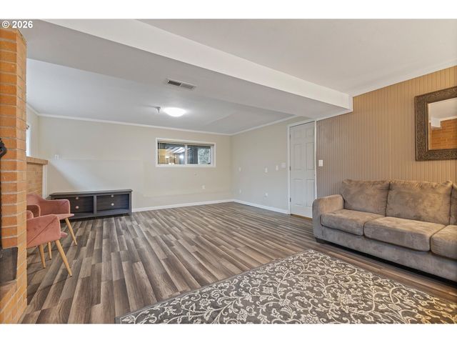 9600 Se TOWER Dr, Damascus, OR 97089