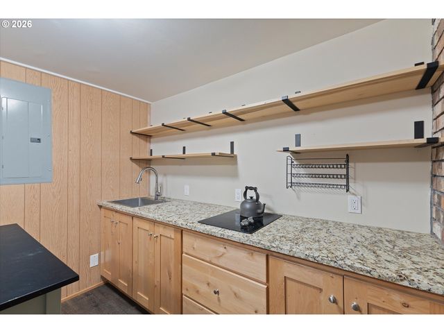 9600 Se TOWER Dr, Damascus, OR 97089