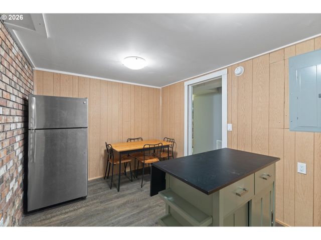 9600 Se TOWER Dr, Damascus, OR 97089