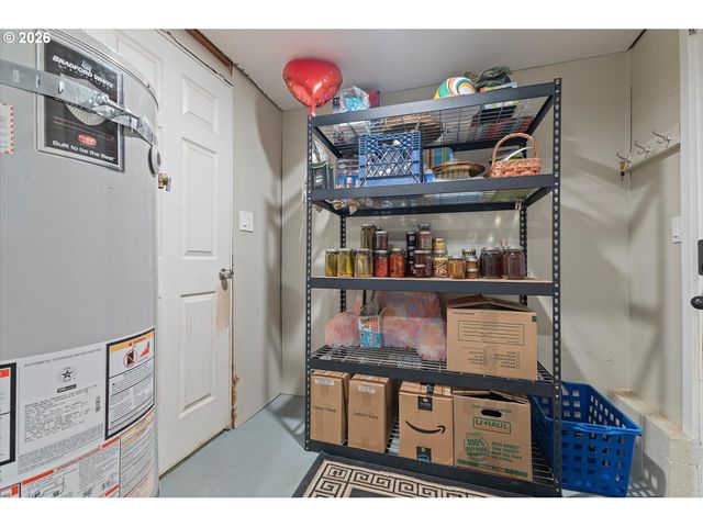 9600 Se TOWER Dr, Damascus, OR 97089