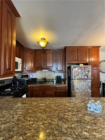 3325 Santa Fe Avenue 41, Long Beach, CA 90810