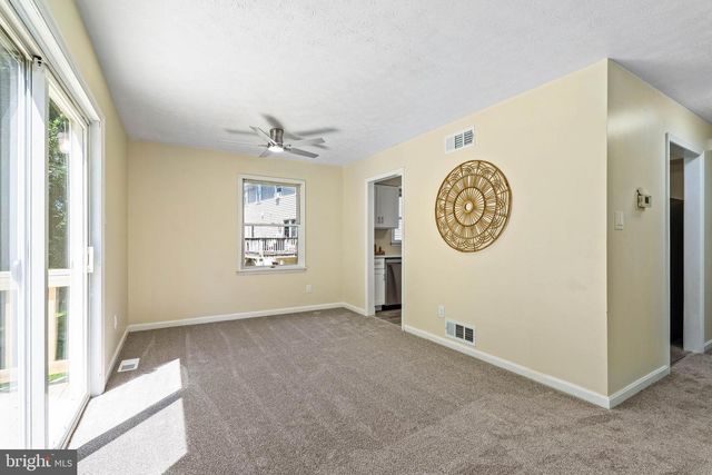 169 E VILLAGE RD, Elkton, MD 21921