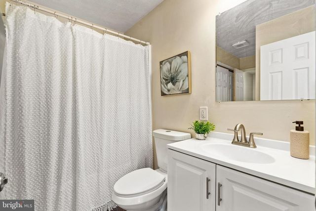 169 E VILLAGE RD, Elkton, MD 21921