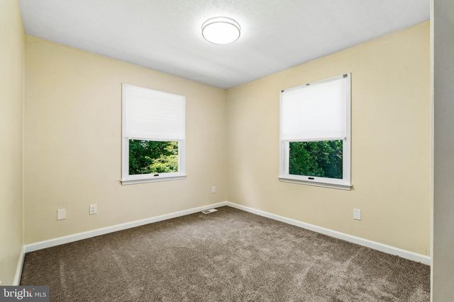 169 E VILLAGE RD, Elkton, MD 21921