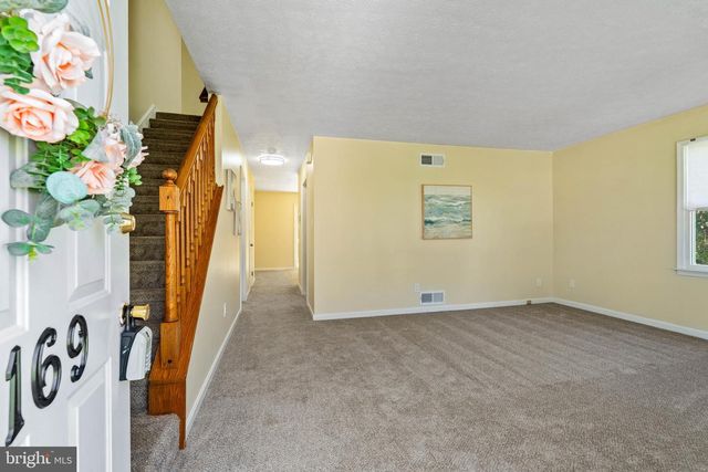 169 E VILLAGE RD, Elkton, MD 21921