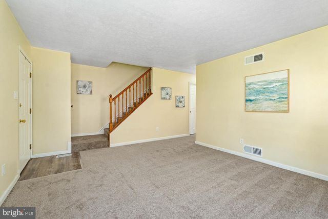 169 E VILLAGE RD, Elkton, MD 21921