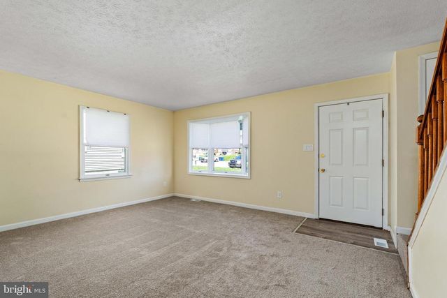 169 E VILLAGE RD, Elkton, MD 21921