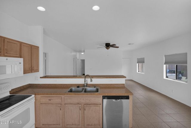 5820 S 26TH Place, Phoenix, AZ 85040