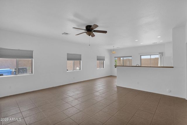 5820 S 26TH Place, Phoenix, AZ 85040