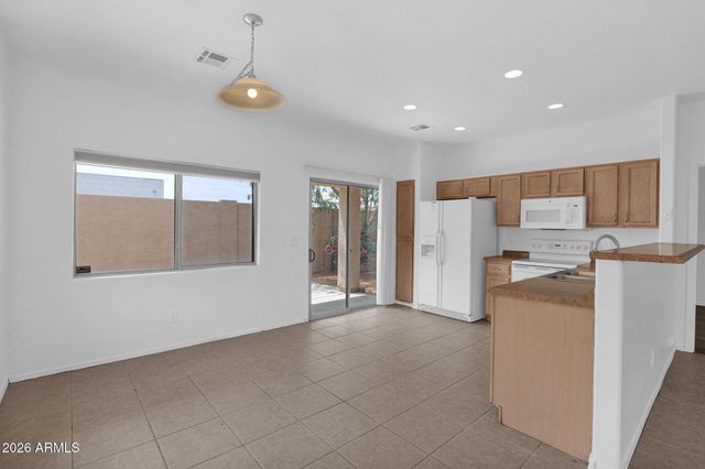 5820 S 26TH Place, Phoenix, AZ 85040