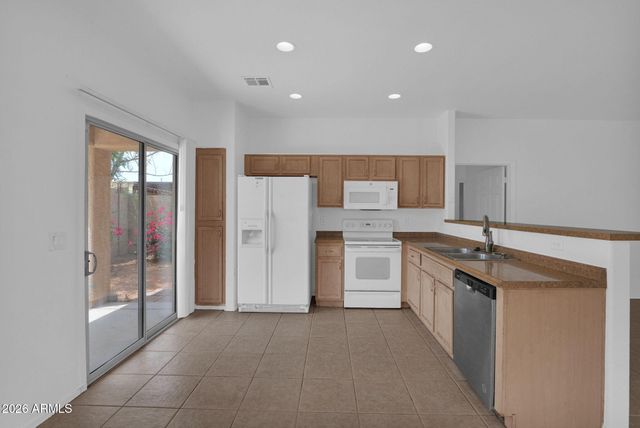 5820 S 26TH Place, Phoenix, AZ 85040