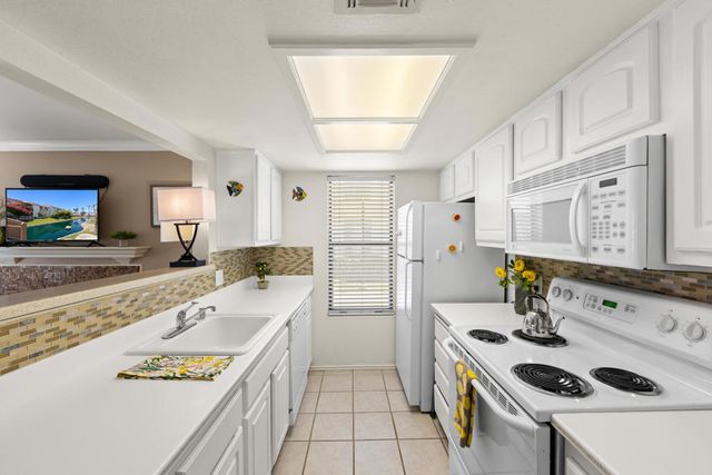 43376 Cook Street 195, Palm Desert, CA 92211