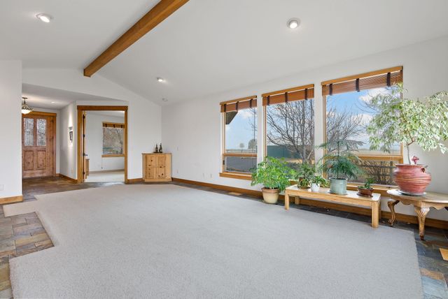 66255 White Rock Loop, Bend, OR 97703