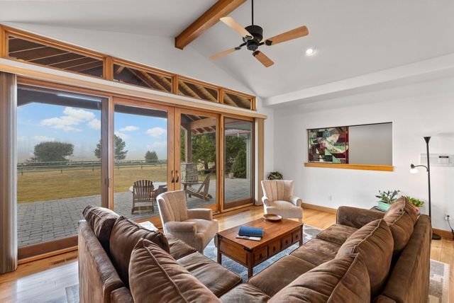 66255 White Rock Loop, Bend, OR 97703