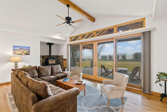 66255 White Rock Loop, Bend, OR 97703