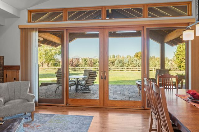 66255 White Rock Loop, Bend, OR 97703