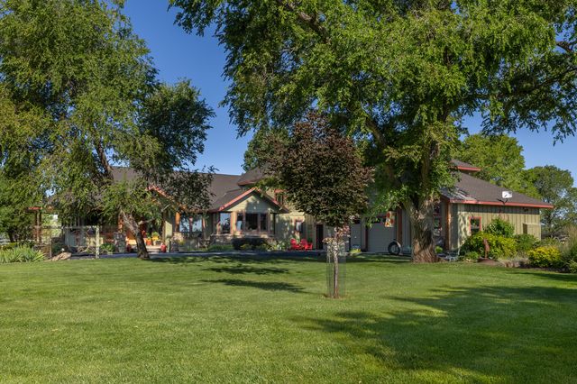 66255 White Rock Loop, Bend, OR 97703