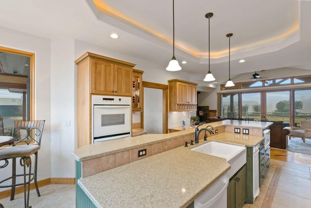 66255 White Rock Loop, Bend, OR 97703