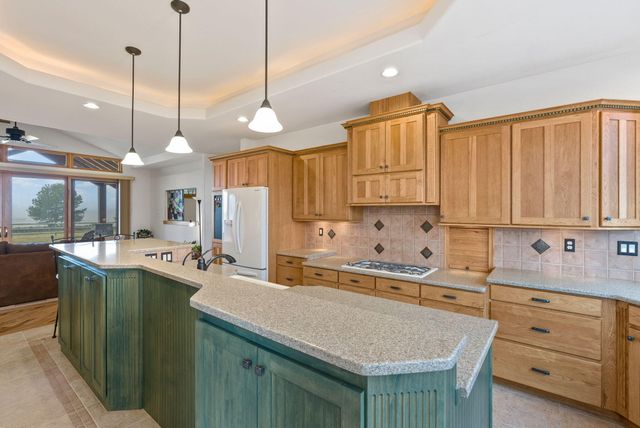 66255 White Rock Loop, Bend, OR 97703