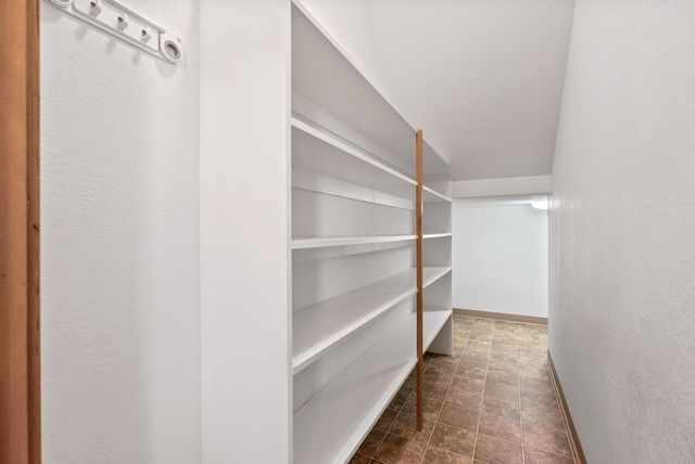 66255 White Rock Loop, Bend, OR 97703