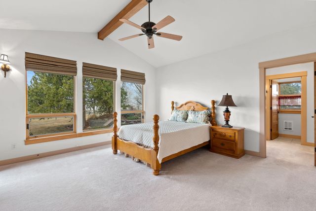 66255 White Rock Loop, Bend, OR 97703