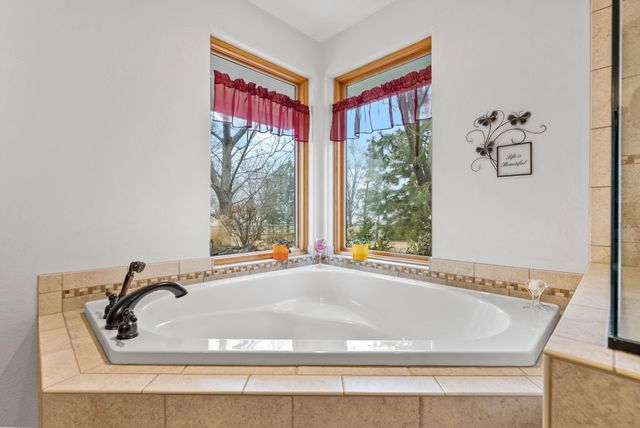 66255 White Rock Loop, Bend, OR 97703