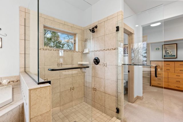 66255 White Rock Loop, Bend, OR 97703