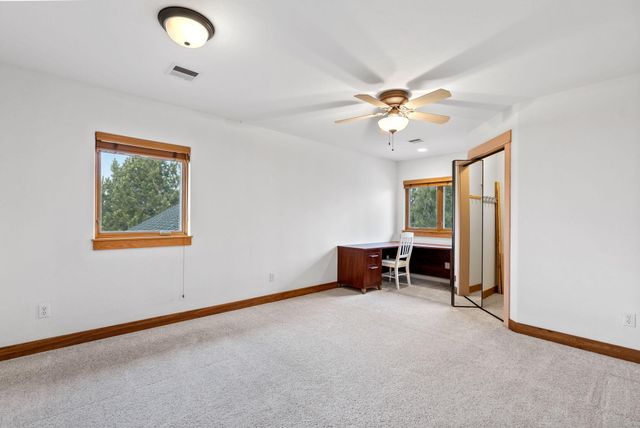 66255 White Rock Loop, Bend, OR 97703