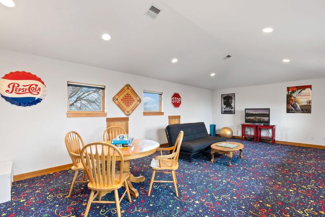 66255 White Rock Loop, Bend, OR 97703