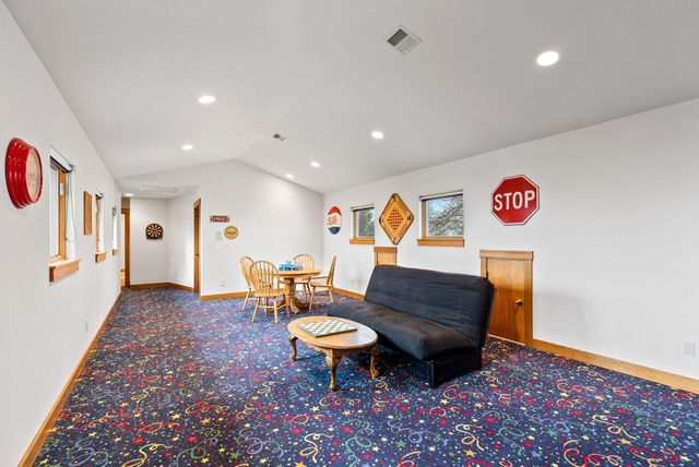 66255 White Rock Loop, Bend, OR 97703