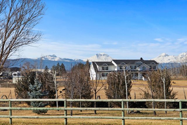 66255 White Rock Loop, Bend, OR 97703