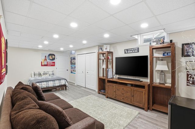 17112 Paul Revere Pkwy, Lowell, IN 46356