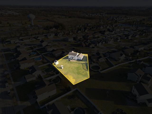 17112 Paul Revere Pkwy, Lowell, IN 46356