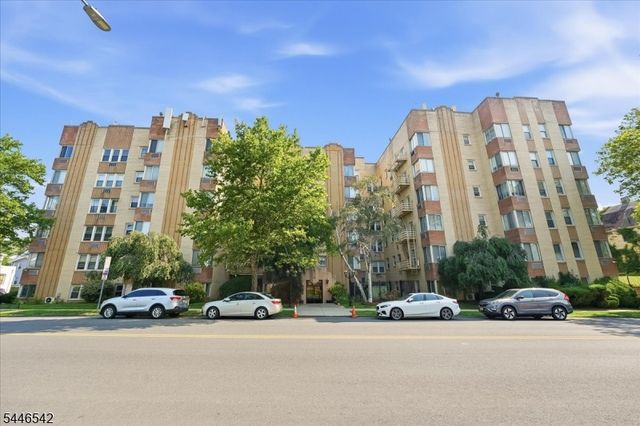 19 Lyons Ave 207, Newark City, NJ 07112