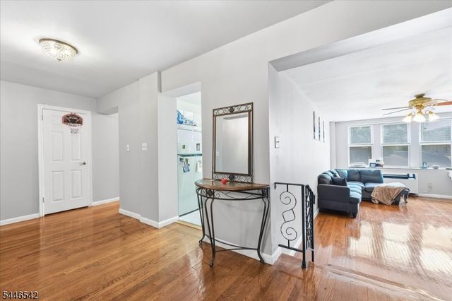 19 Lyons Ave 207, Newark City, NJ 07112