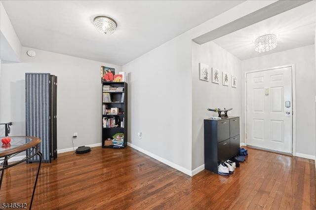 19 Lyons Ave 207, Newark City, NJ 07112