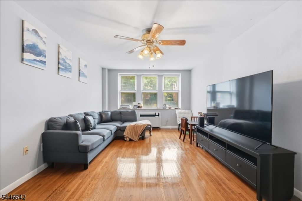 19 Lyons Ave 207, Newark City, NJ 07112