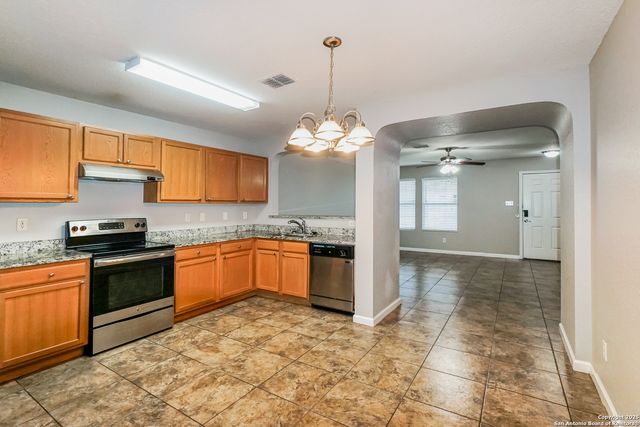 8427 Miners, San Antonio, TX 78252